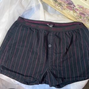 EUC Victoria’s Secret sleep shorts. Very Sexy black/pink. Size S